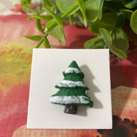 Wholesale lot of 80 Christmas 🎄 pins NEW!! - Picture 4 of 10